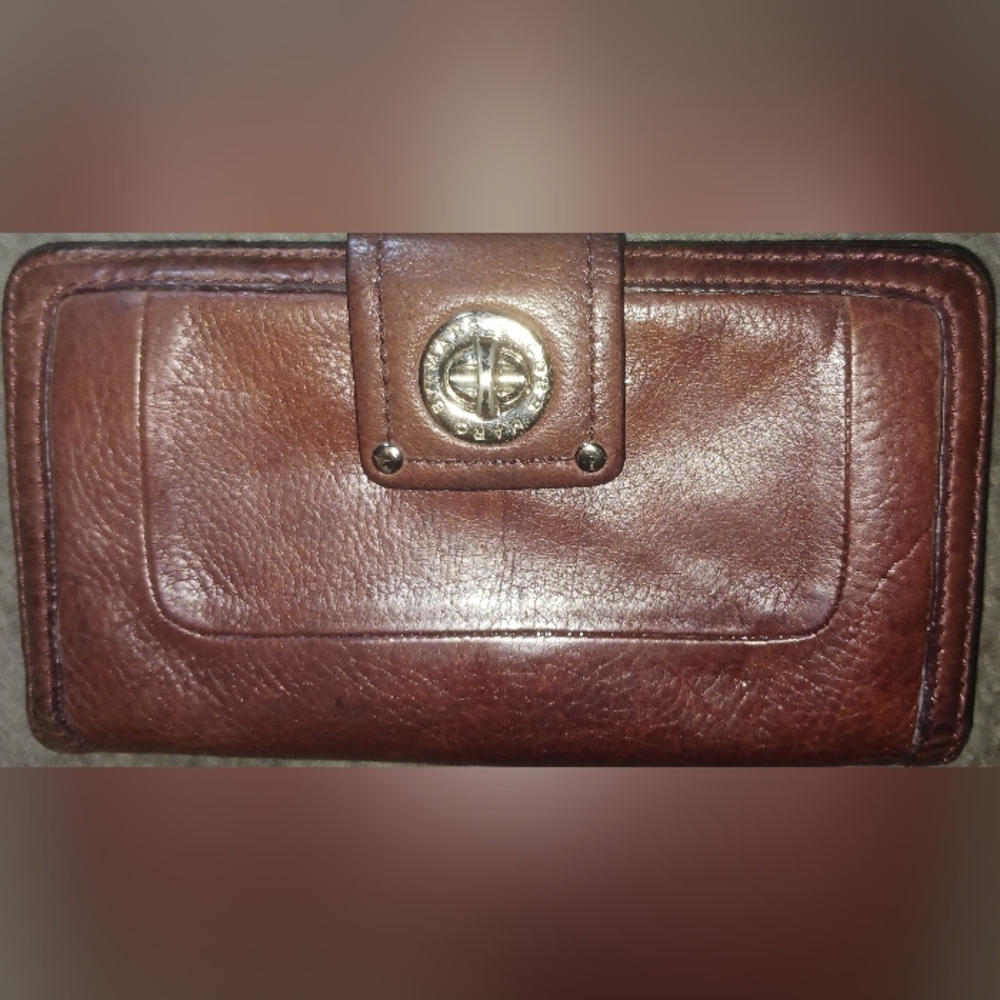 Marc by Marc Jacob's Brown Leather Wallet With Turnlock Closure EUC